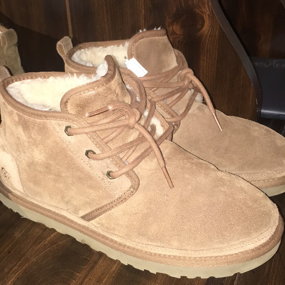 Ugg neumel boots sz 10